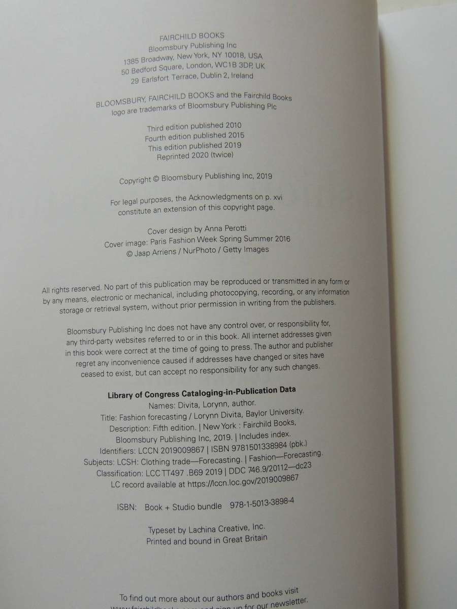 Fashion Forecasting (5th Edition) - Lorynn Divita
