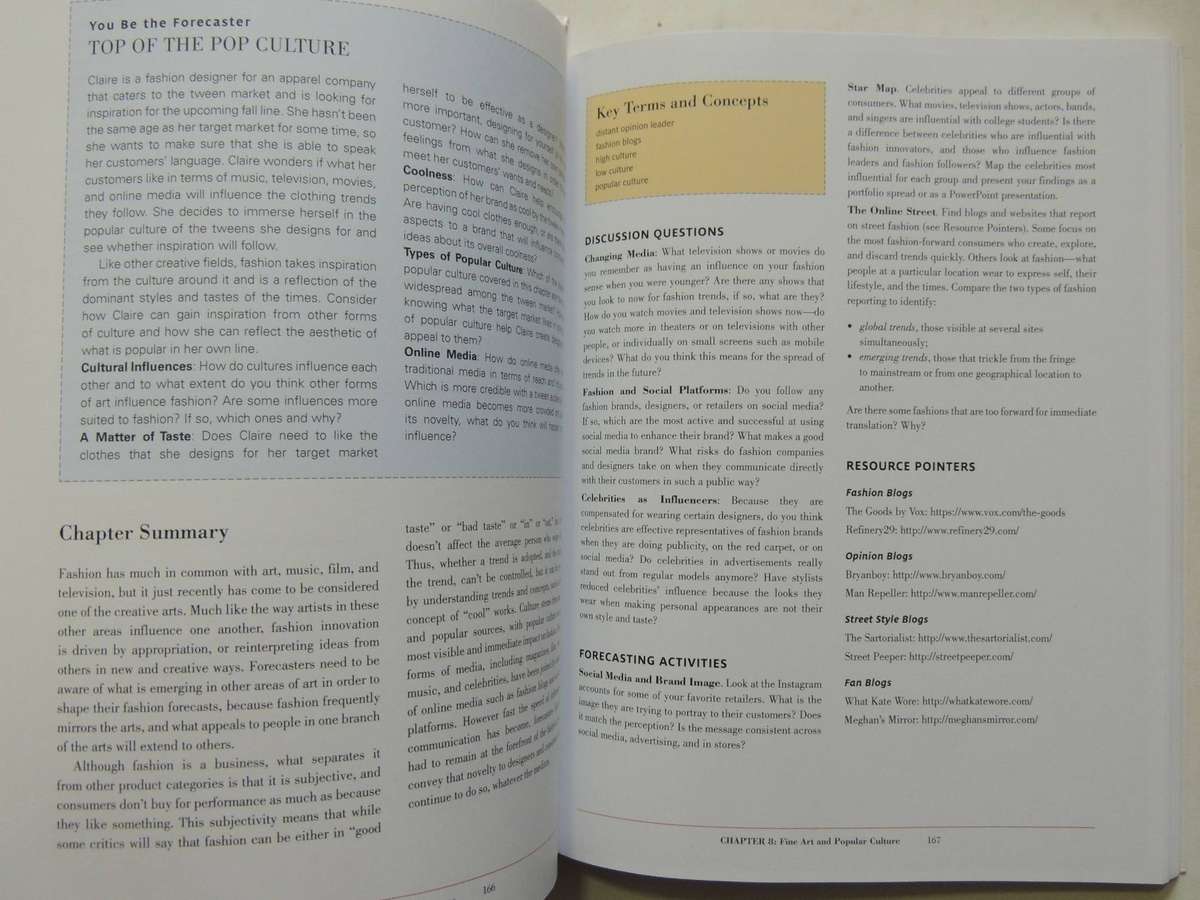 Fashion Forecasting (5th Edition) - Lorynn Divita