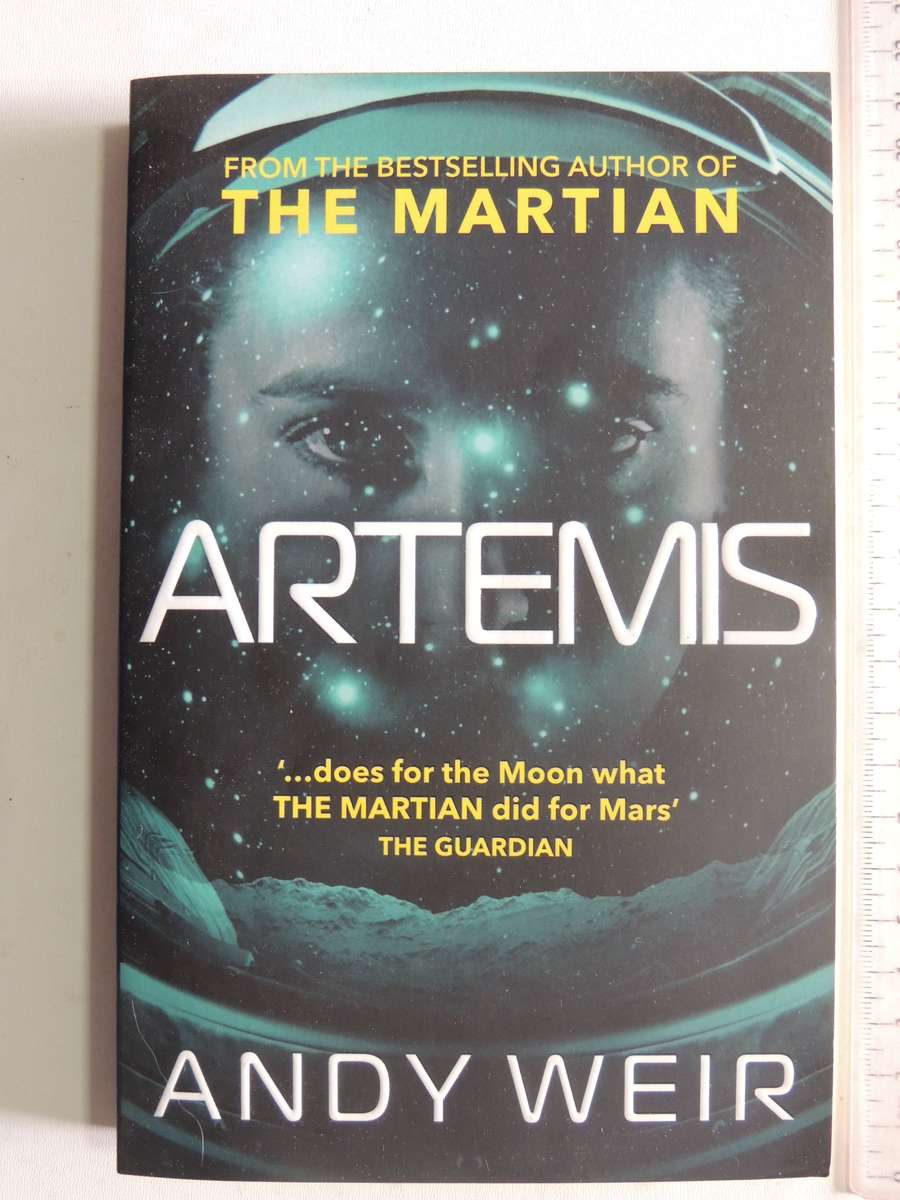 Artemis - Andy Weir