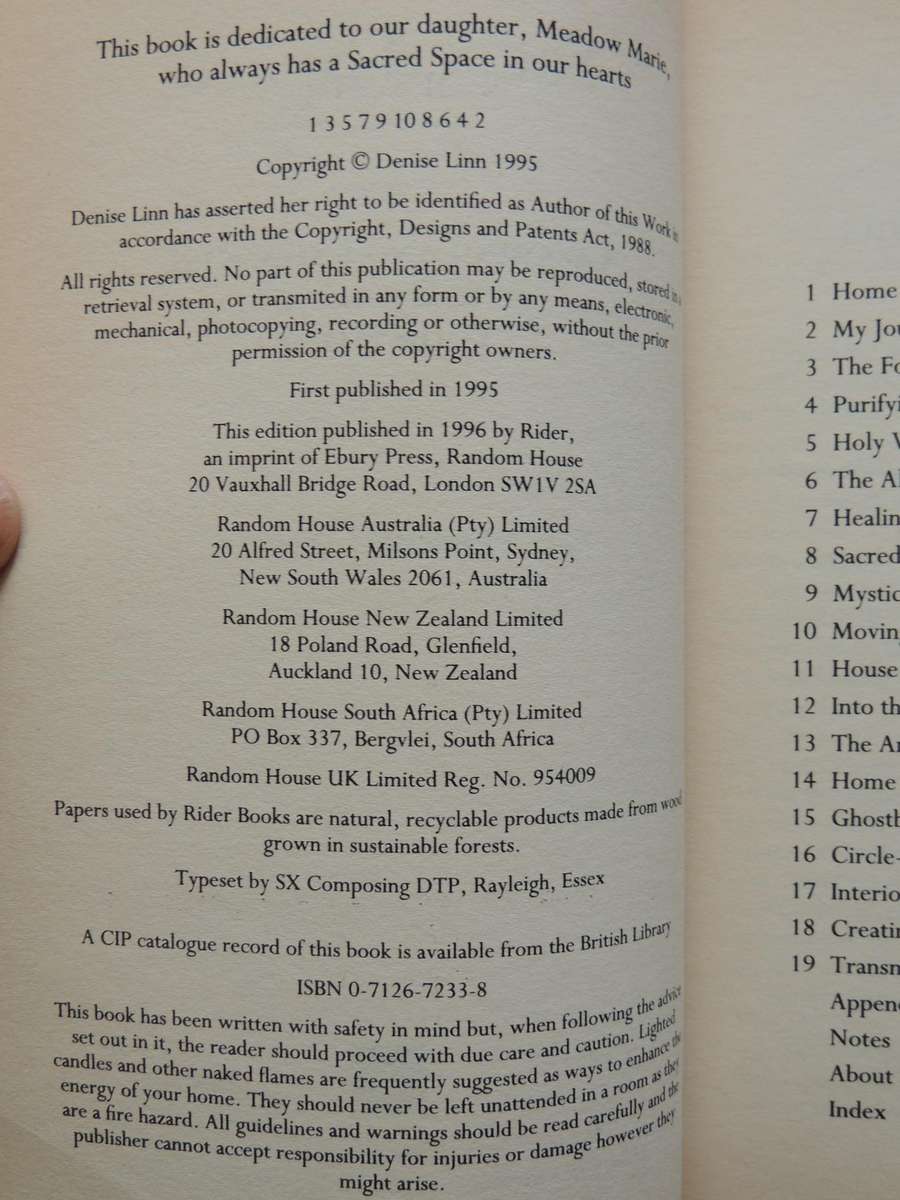 Sacred Space: Clearing And Enhancing The Energy Of Your Home - Denise Linn