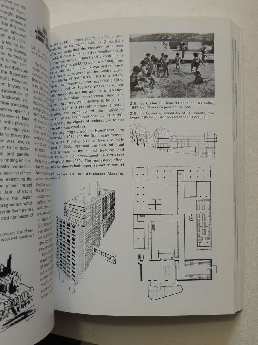 Modern Architecture: A Critical History - Kenneth Frampton