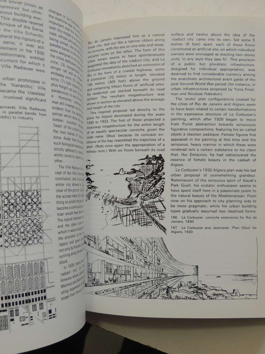 Modern Architecture: A Critical History - Kenneth Frampton