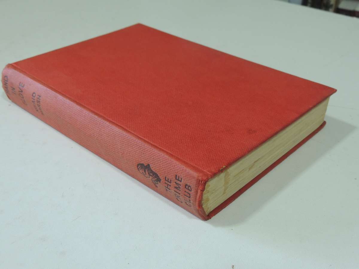 Hand In Glove - Ngaio Marsh   1st Edition