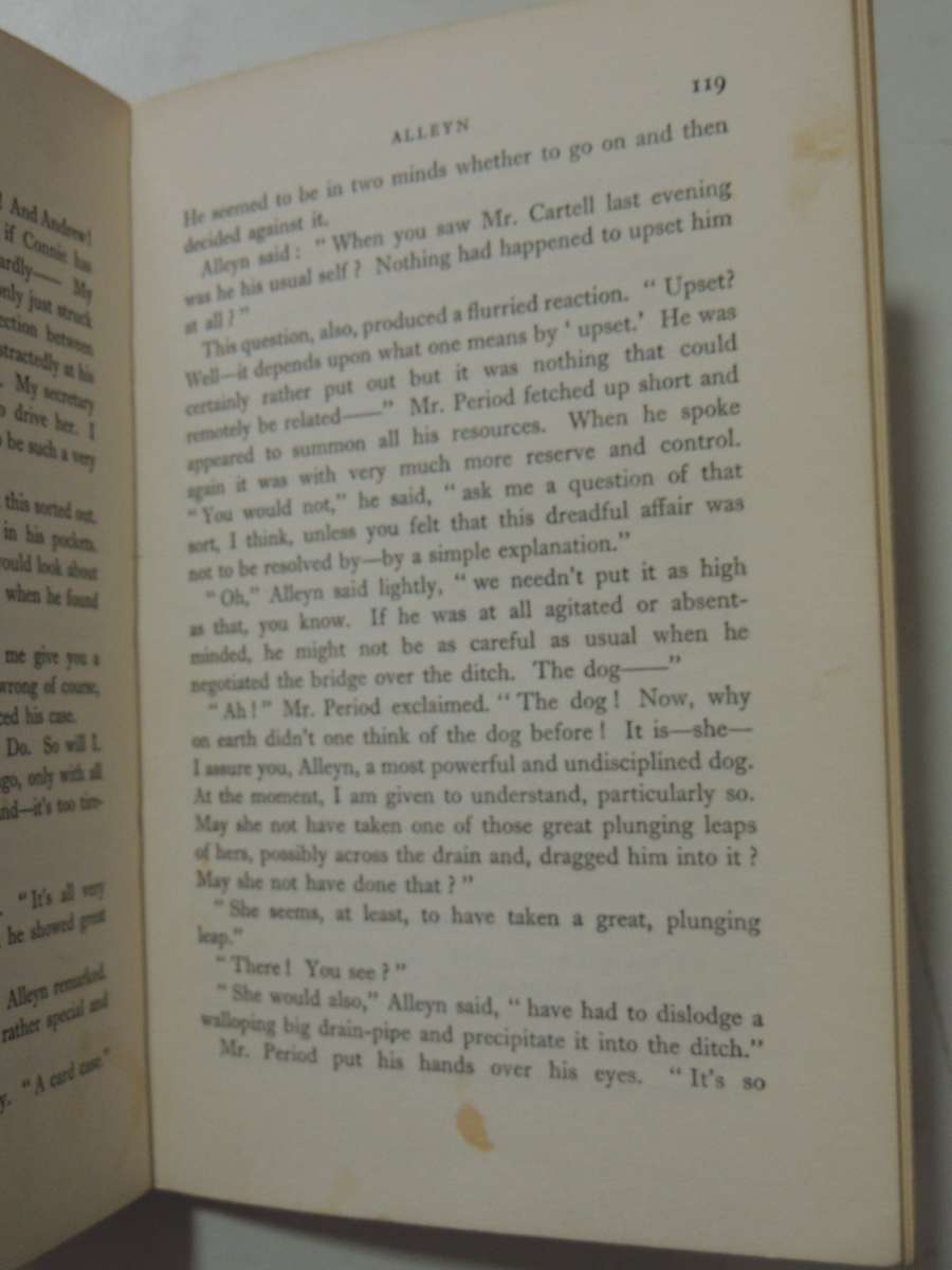 Hand In Glove - Ngaio Marsh   1st Edition