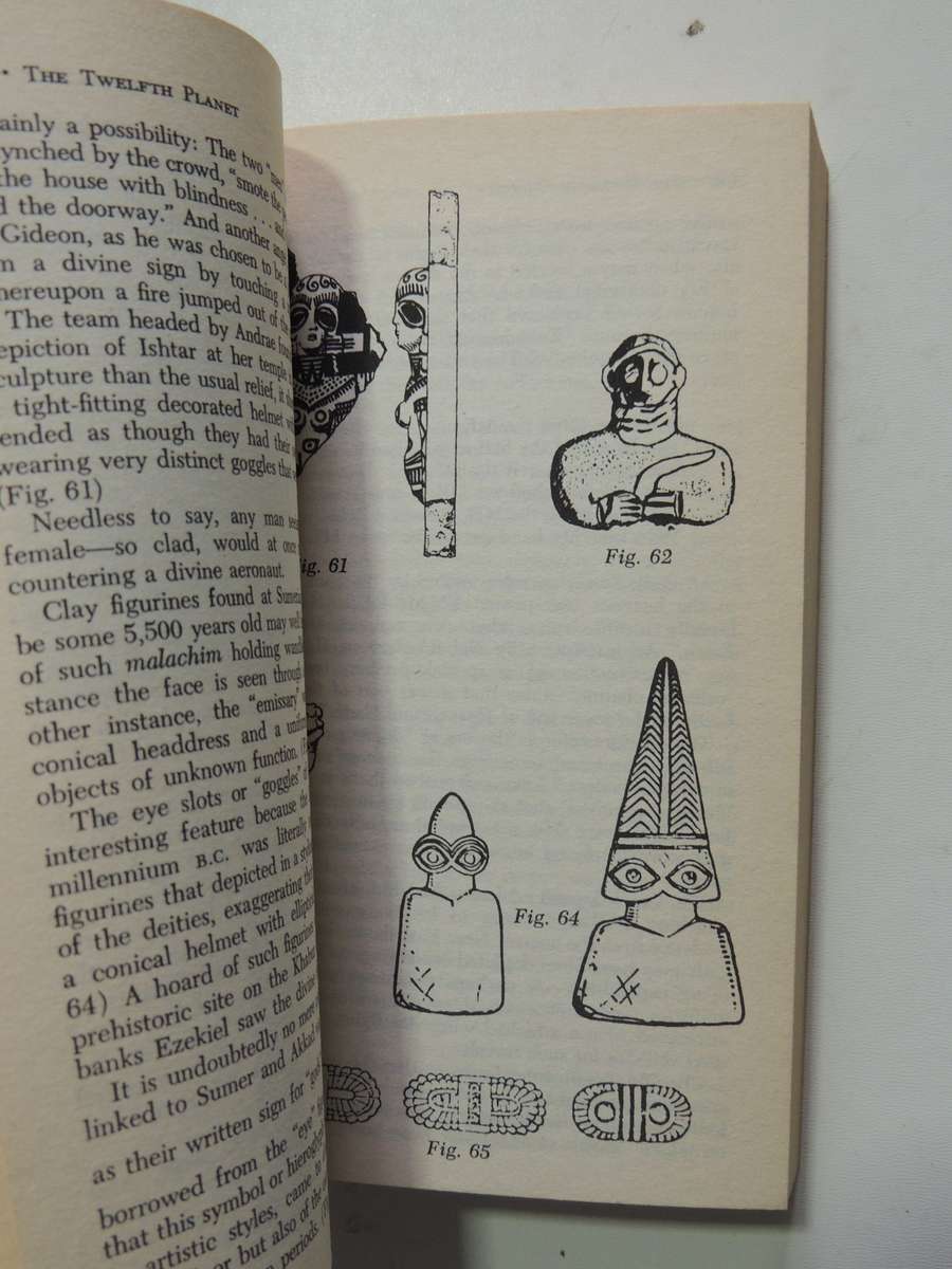 The 12th Planet,  Book 1 of The Earth Chronicles - Zecharia Sitchin