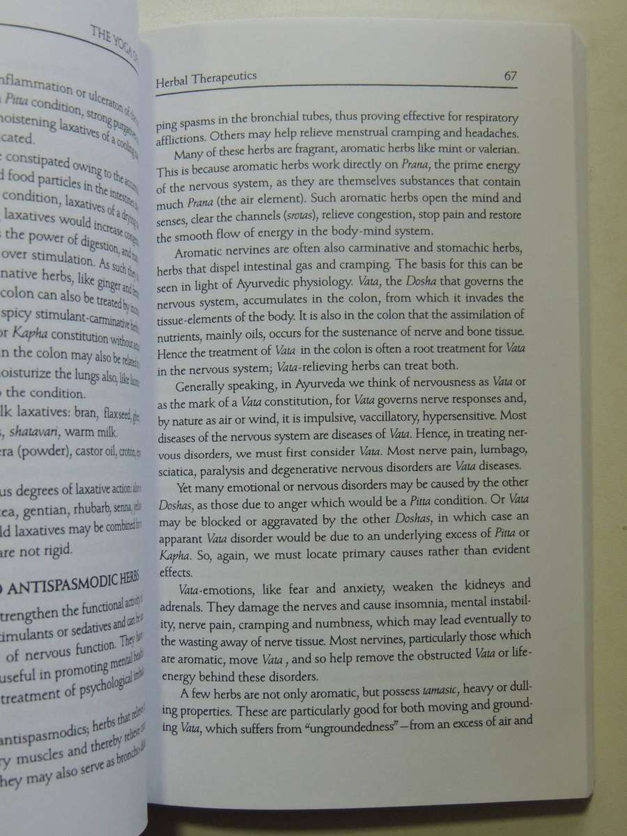 The Yoga Of Herbs: An Ayurvedic Guide To Herbal Medicine - Dr. David Frawley & Dr. Vasant Lad