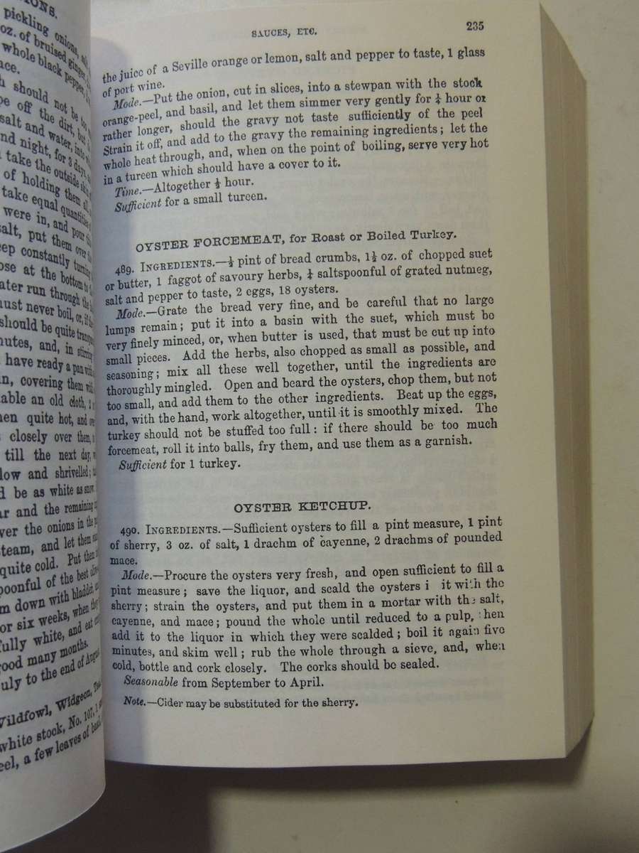 Mrs Beeton's Book Of Household Management: An Illustrated Facsimile Of The First Edition Isabella Be