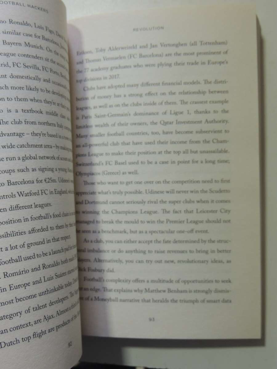 Football Hackers: The Science And Art Of A Data Revolution - Christoph Biermann