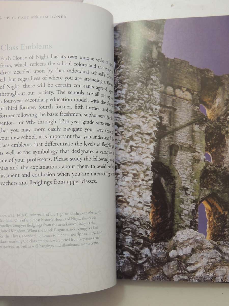 The Fledgling Handbook - P.C. Cast & Kim Doner