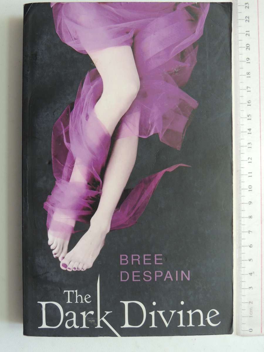 The Dark Devine - Bree Despain