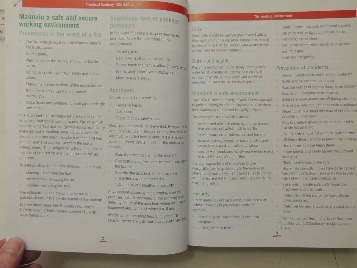 Practical Cookery (10th Edition) - Professor David Foskett, Victor Ceserani & Ronald Kinton