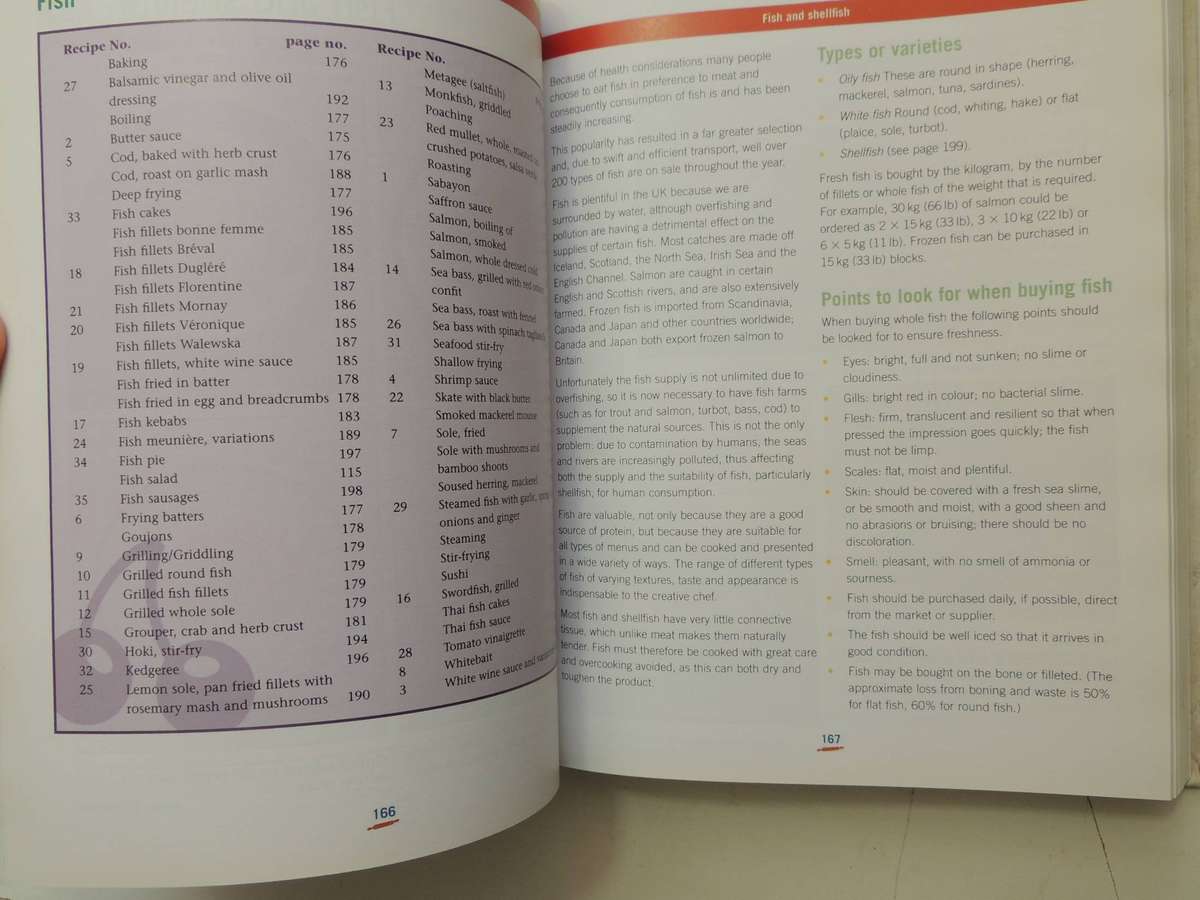 Practical Cookery (10th Edition) - Professor David Foskett, Victor Ceserani & Ronald Kinton