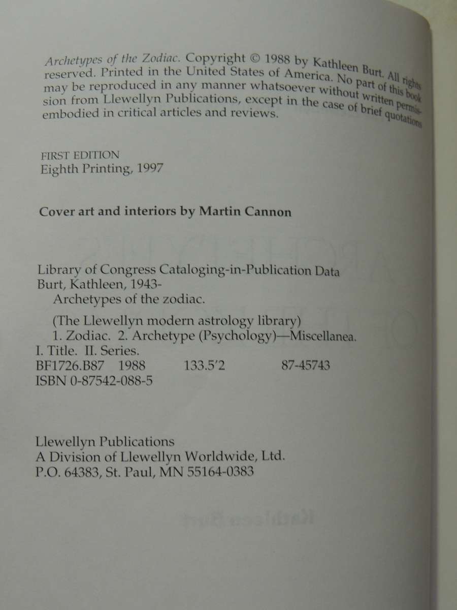Archetypes of the Zodiac (The Llewellyn Modern Astrology Library) - Kathleen A. Burt
