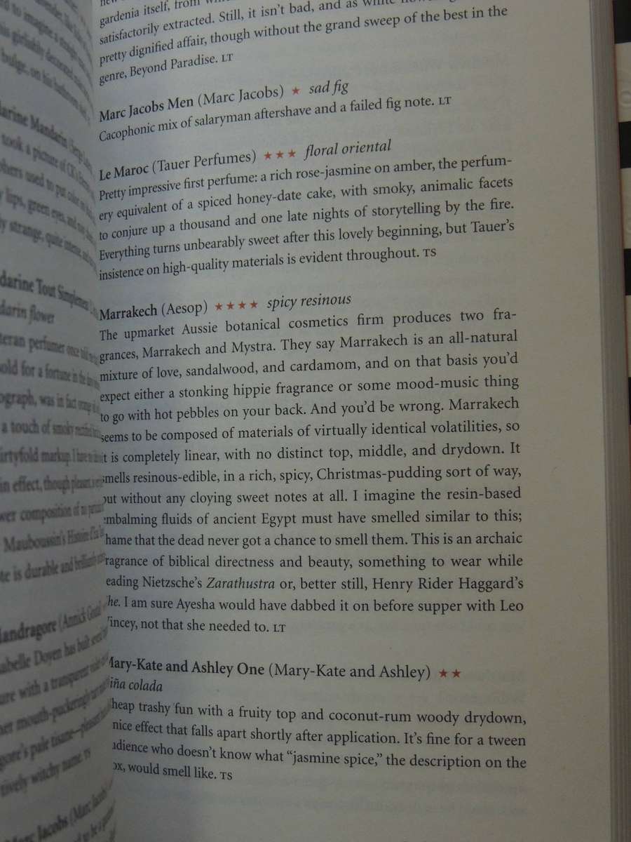 Perfumes: The Guide by Luca - Turin and Tania Sanchez  2008