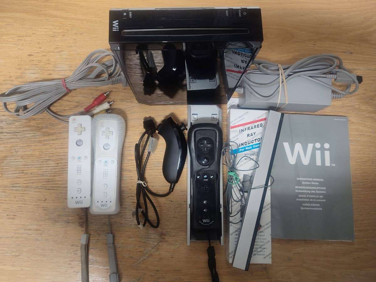 Wii Nintendo Bundle