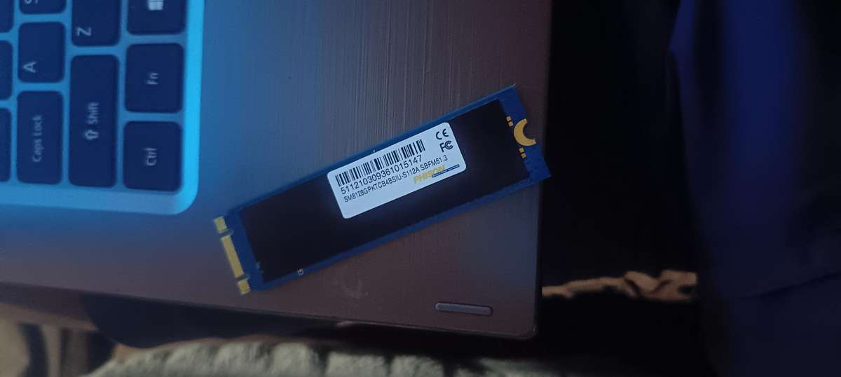 4 items Phison 128 GB M.2 2280