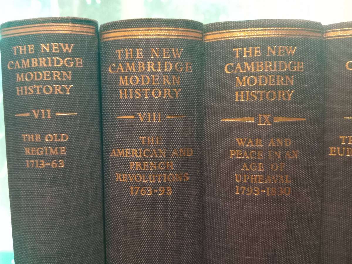 The New Cambridge Modern History (12 Vols. with Atlas)