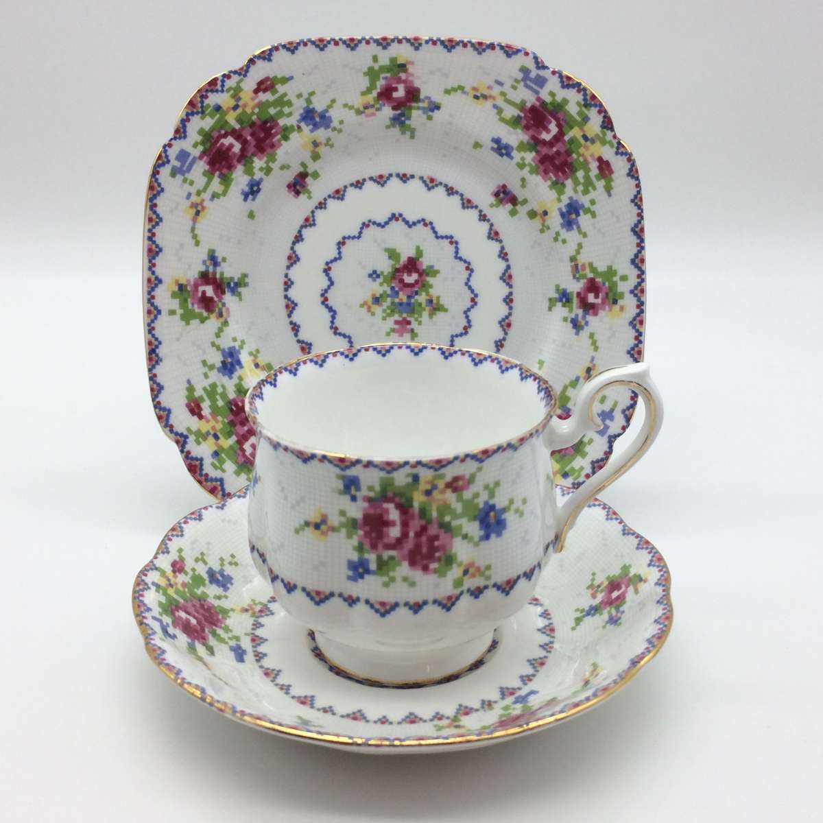 Vintage Royal Albert (Trio)