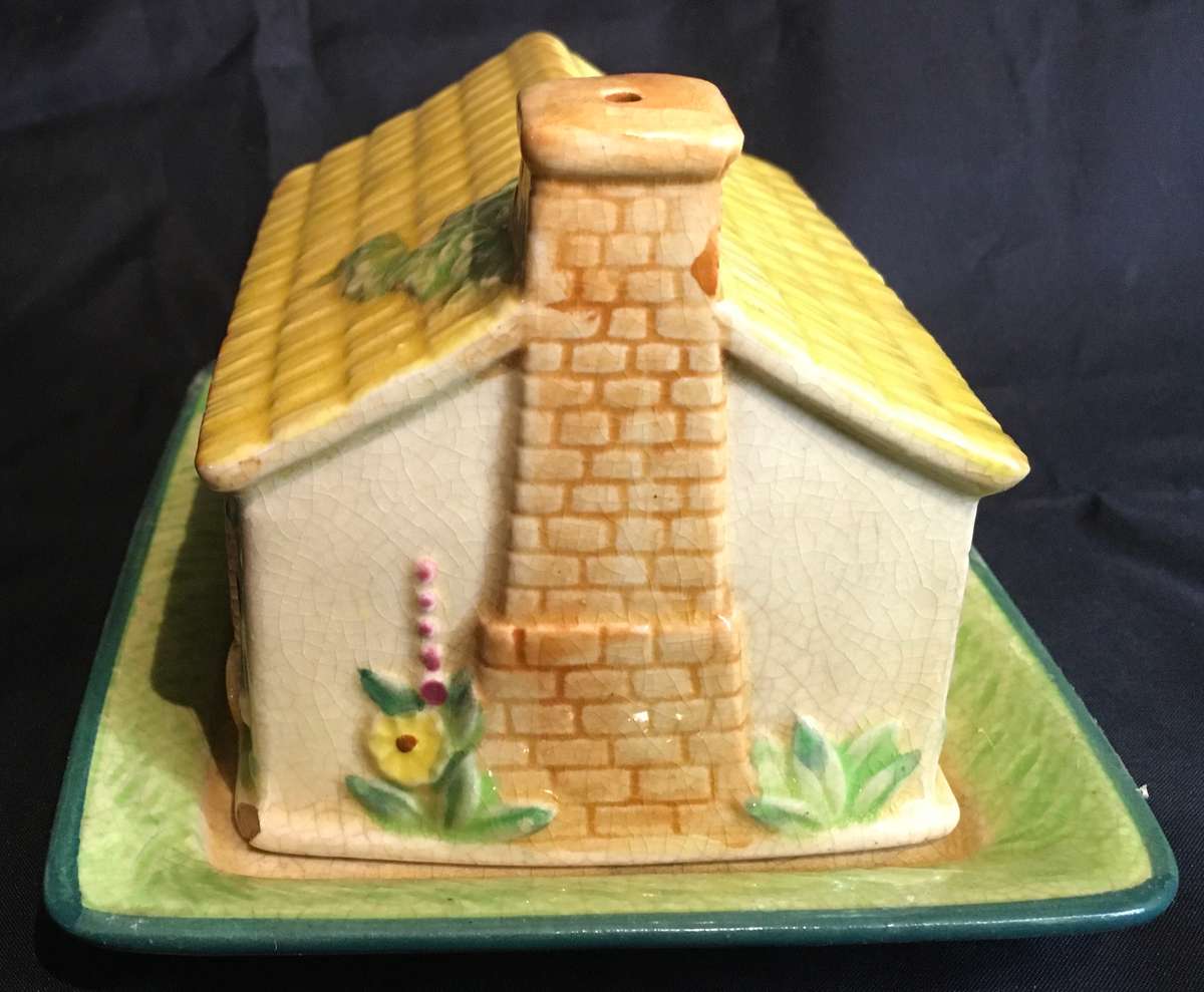 Marutomoware 1930s butter dish (Japan). Cottage house design