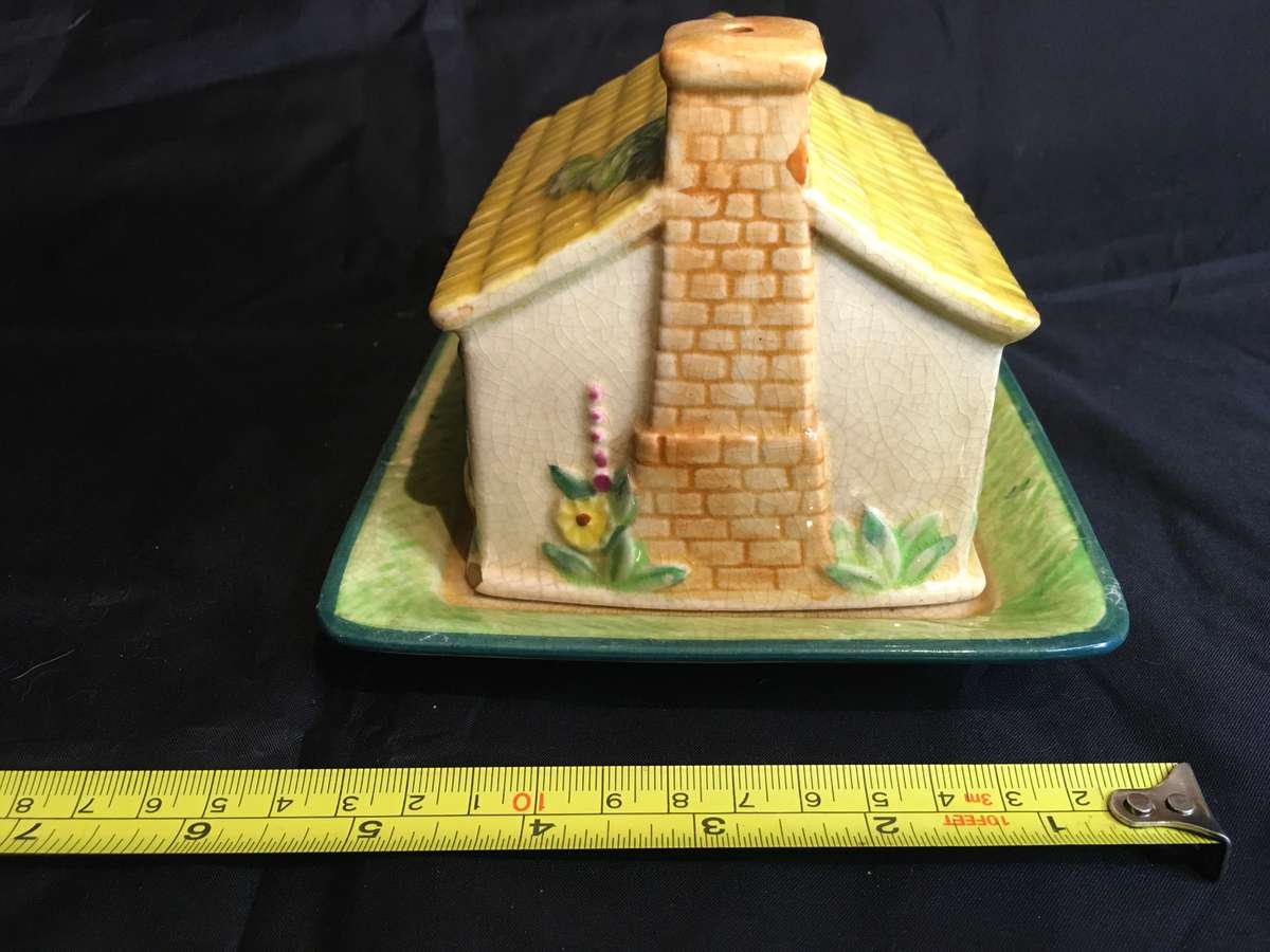 Marutomoware 1930s butter dish (Japan). Cottage house design