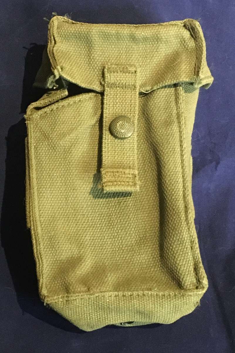 Magazine pouch