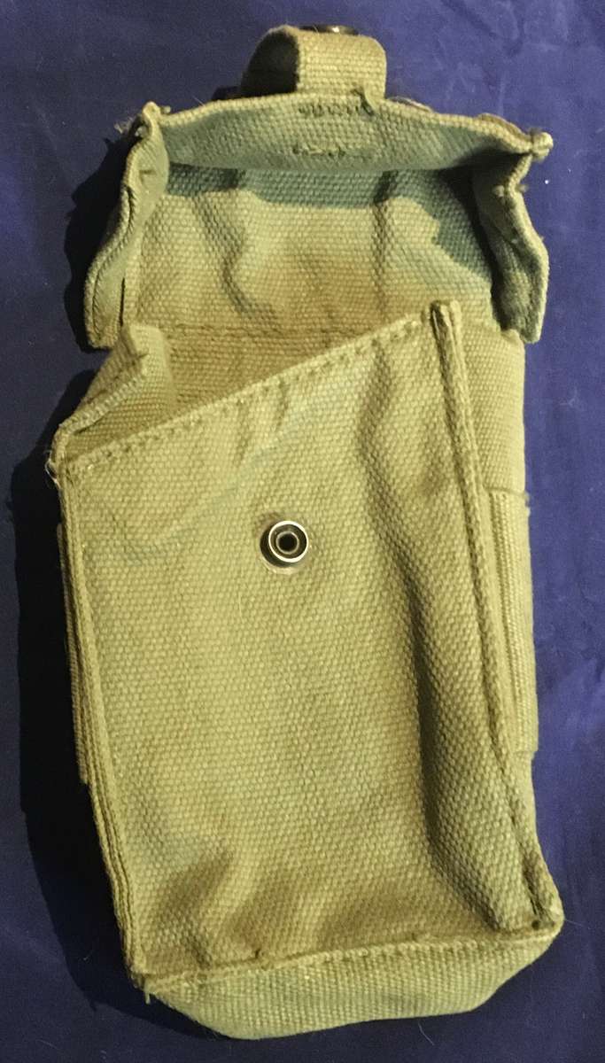 Magazine pouch