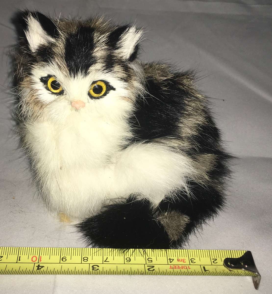 Cat ornament - fur with glass eyes