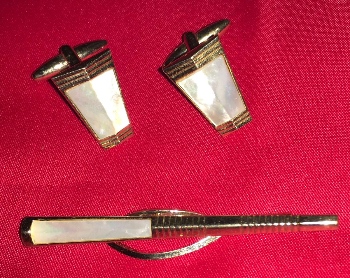 Tie pin and cufflinks