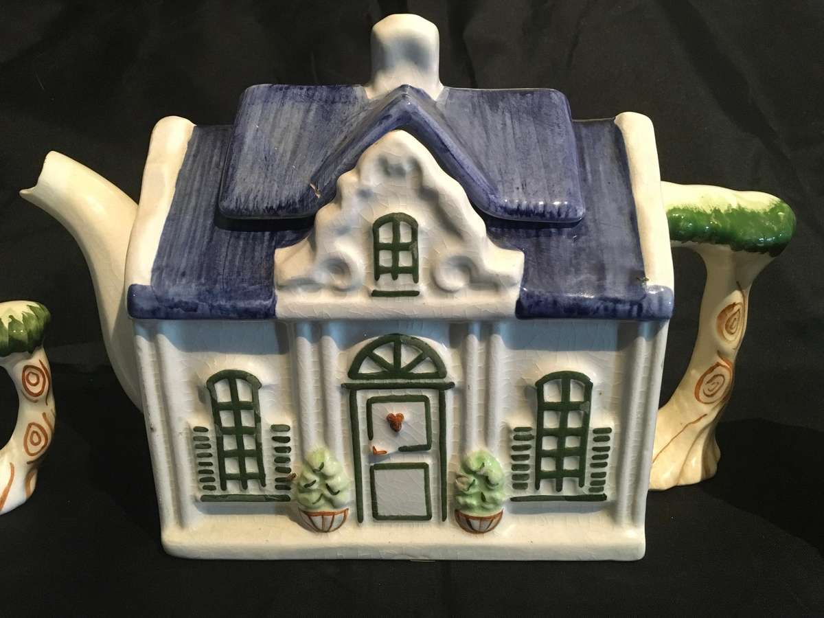 Cape Dutch house teapot with creamer and sugar bowl