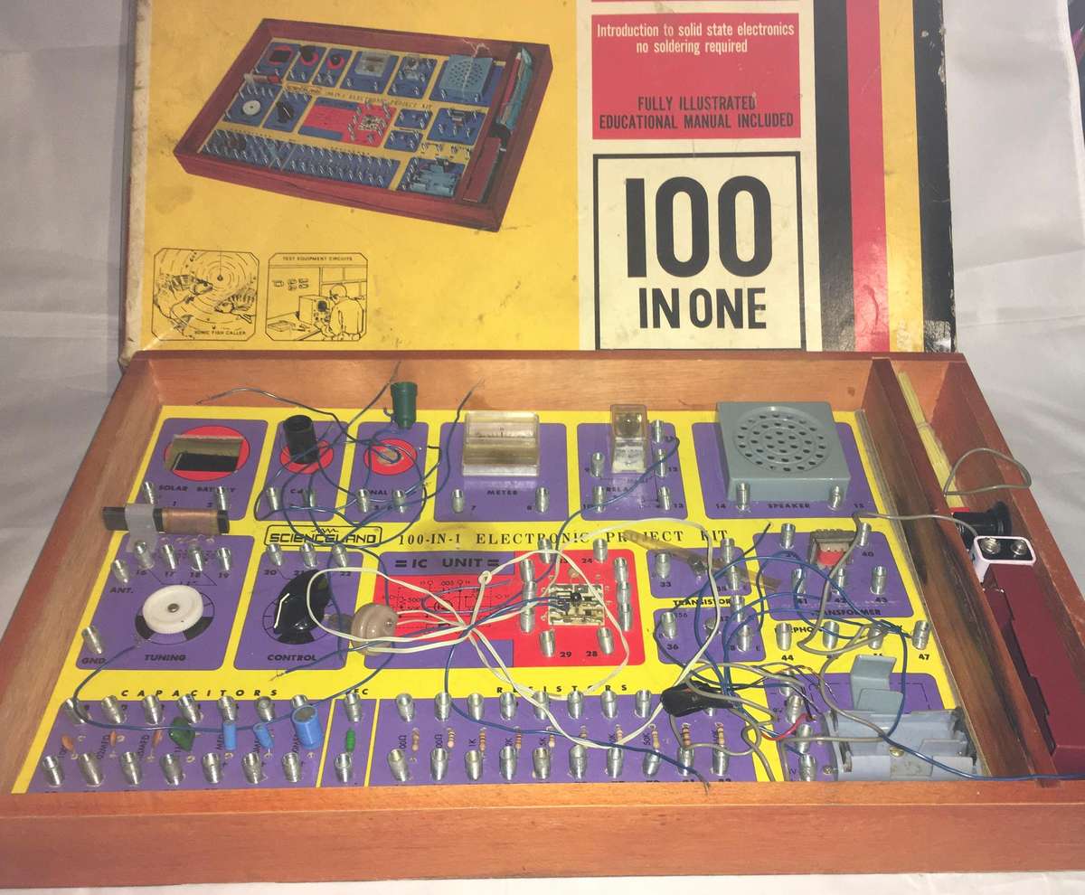 Vintage Scienceland 100 in 1 electronic project kit
