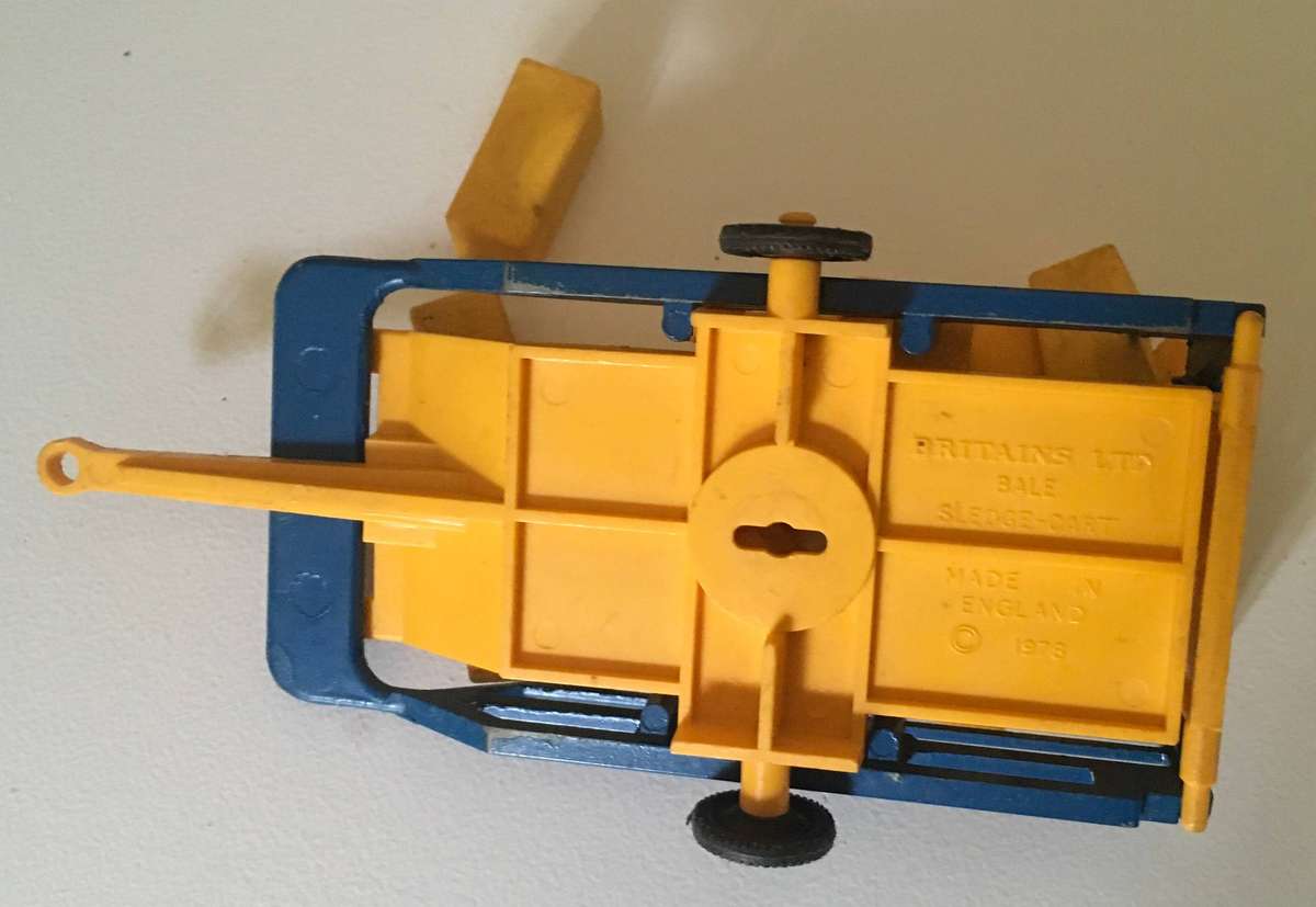 Britains Farm 9557 Bale Sledge Model