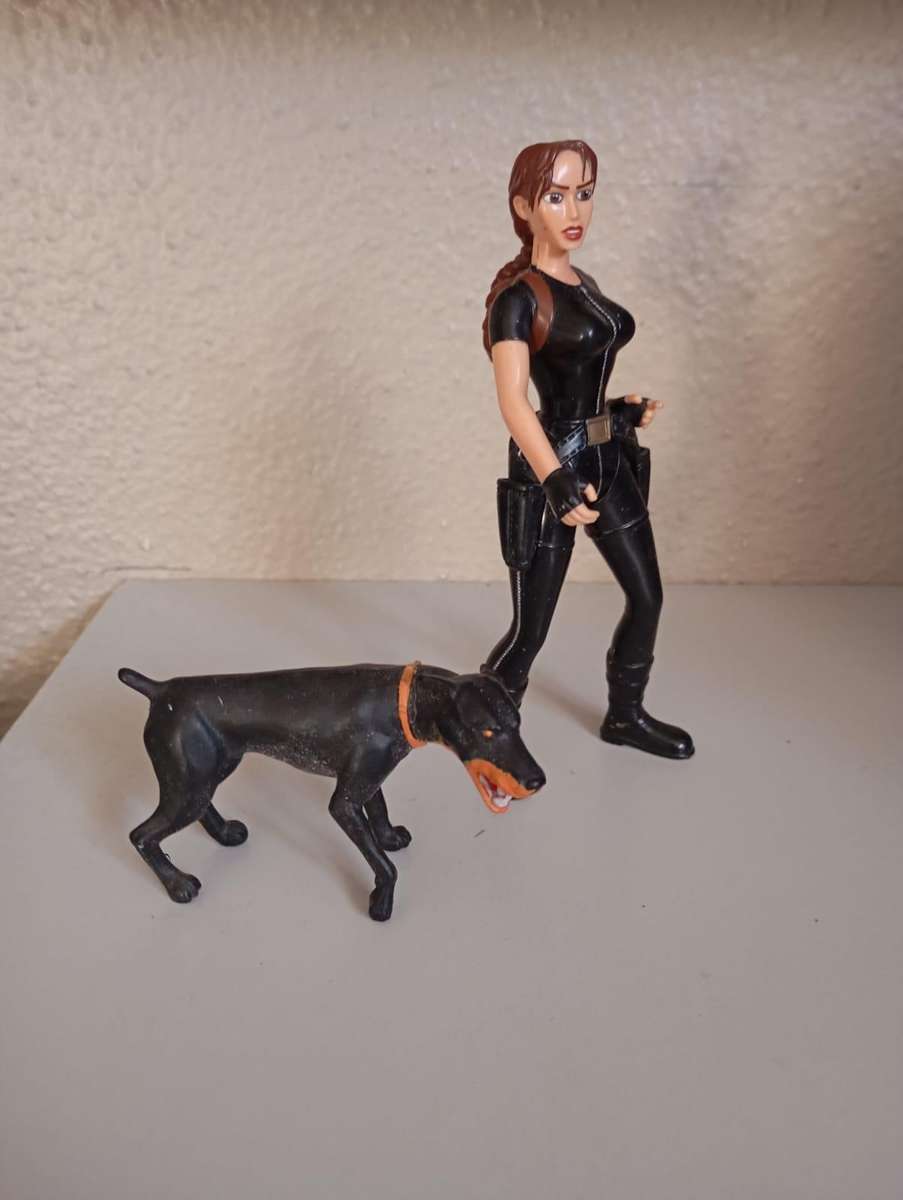 Tomb Raider figure with dog figurine