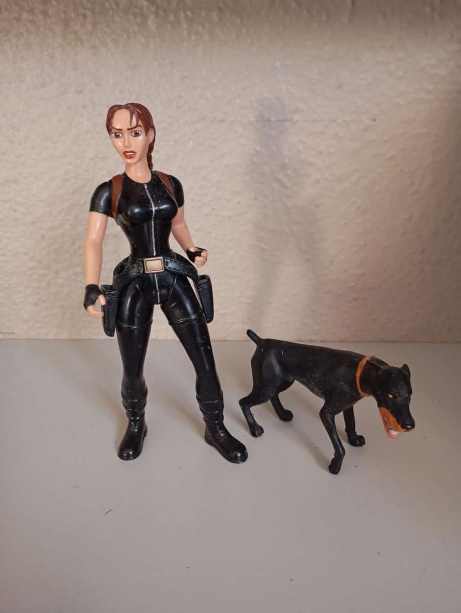Tomb Raider figure with dog figurine