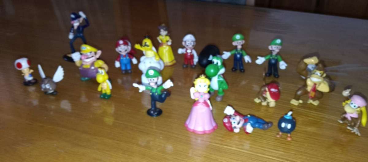 Super mario mini figure set