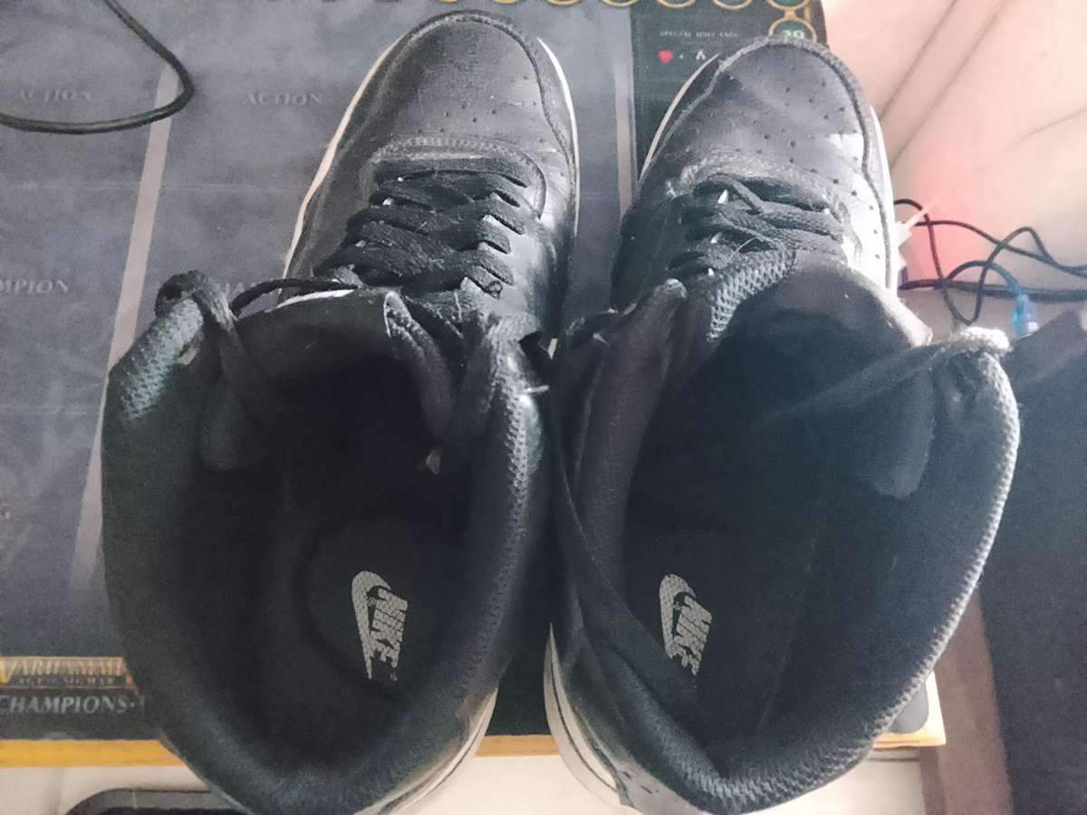 Nike Court Vision Sneakers Size 10