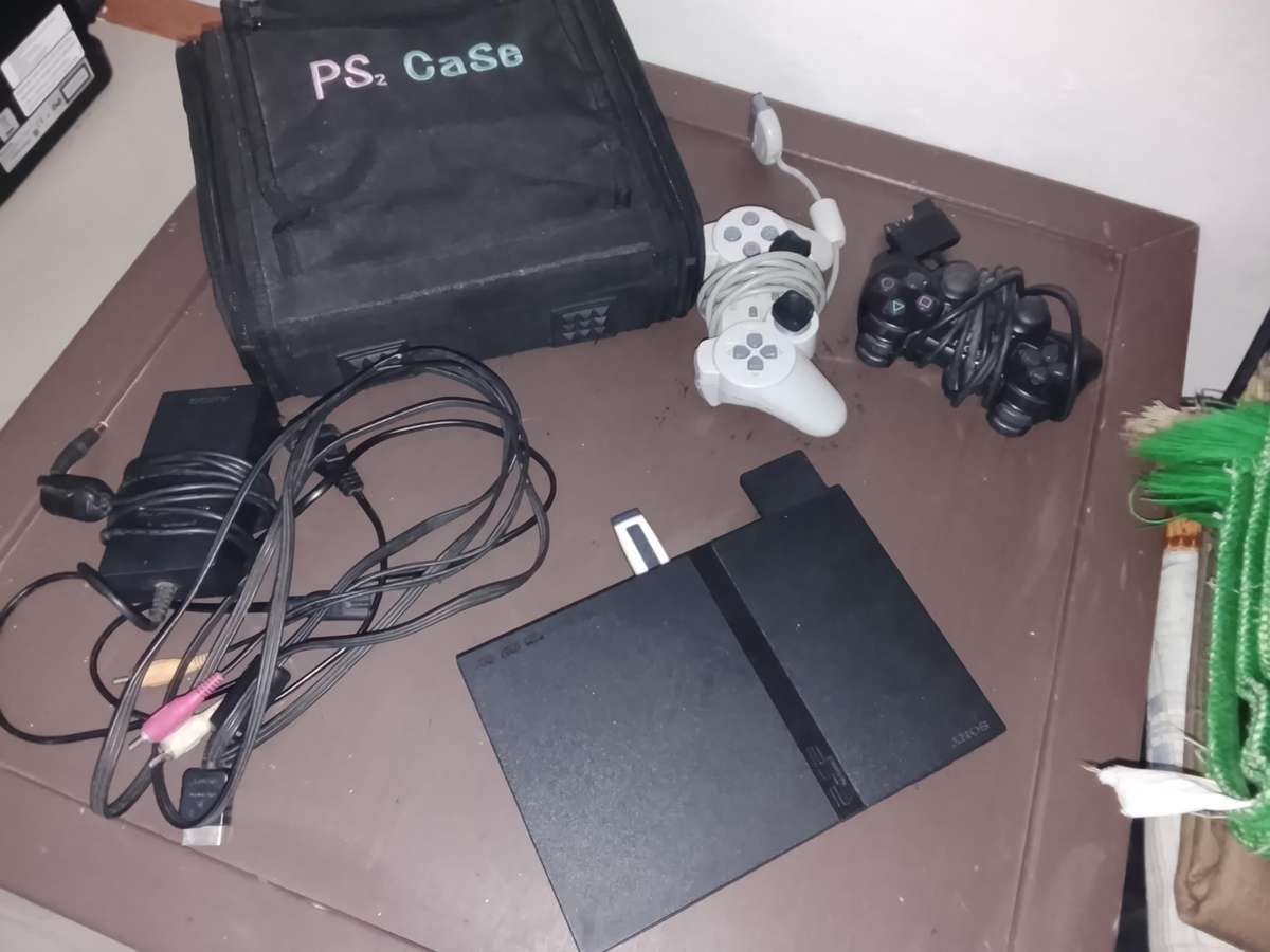 Ps2 Playstation 2 slim in great working condition