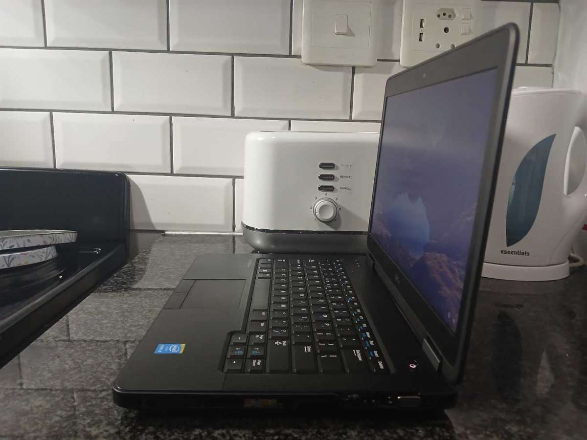 DELL LATITUDE E5440