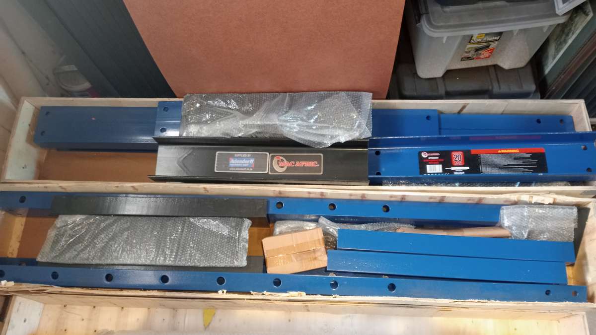 MAC AFRIC Hydraulic Shop Press 20 Ton - Frame only (no hydraulics)