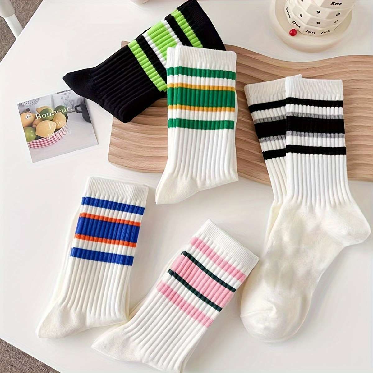 5 Pairs Of Men's Fashion Stripe Pattern Crew Socks