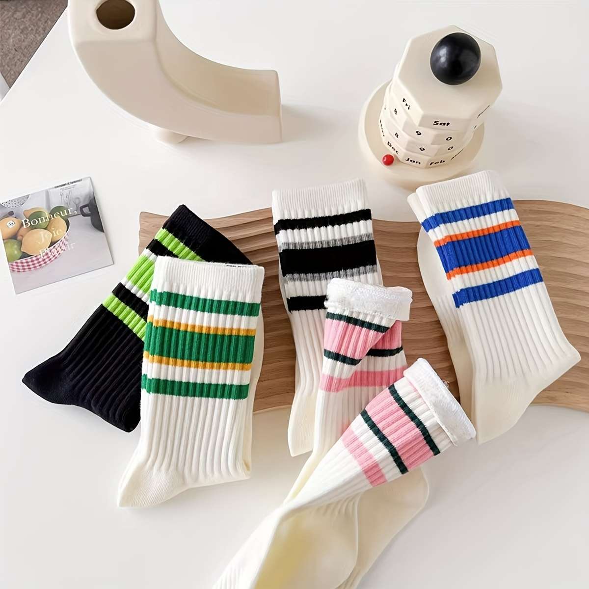 5 Pairs Of Men's Fashion Stripe Pattern Crew Socks
