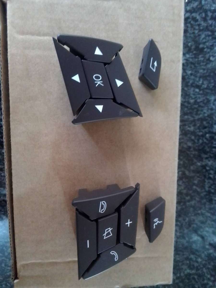 Mercedes Benz W204/W212 steering wheel replacement buttons Brown C,E,A and G class