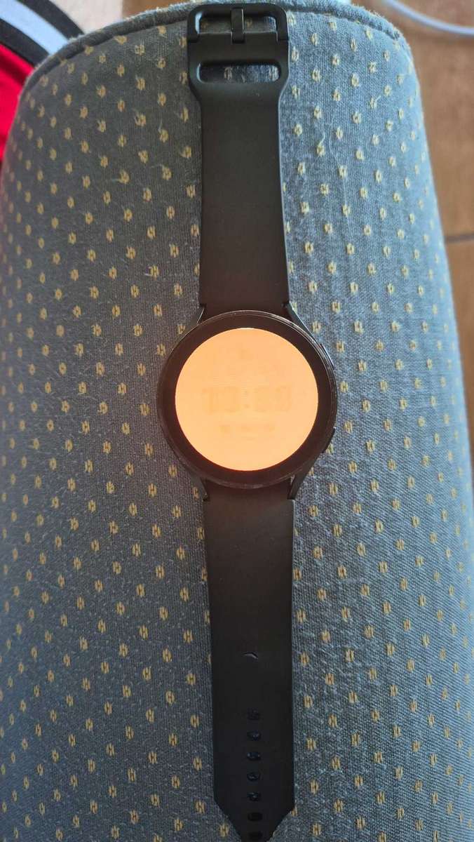Samsung Galaxy Watch Active 4 44mm BROKEN