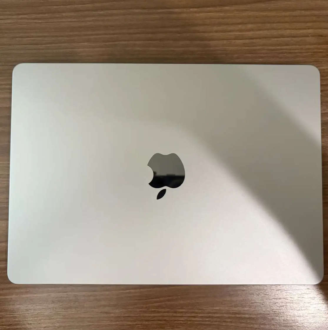 Apple MacBook Air M3 - 16GB RAM, 512GB SSD, 10-Core GPU (Space Grey)  Unboxed, Like New