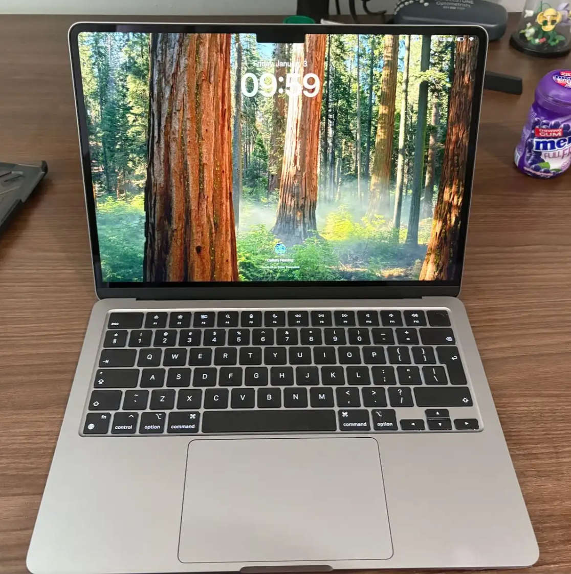 Apple MacBook Air M3 - 16GB RAM, 512GB SSD, 10-Core GPU (Space Grey)  Unboxed, Like New