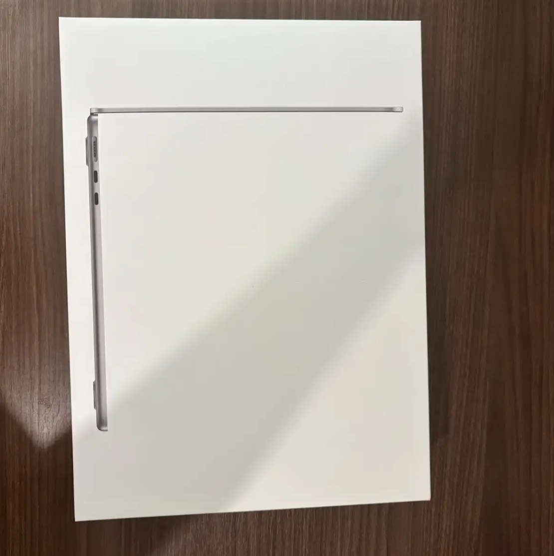 Apple MacBook Air M3 - 16GB RAM, 512GB SSD, 10-Core GPU (Space Grey)  Unboxed, Like New