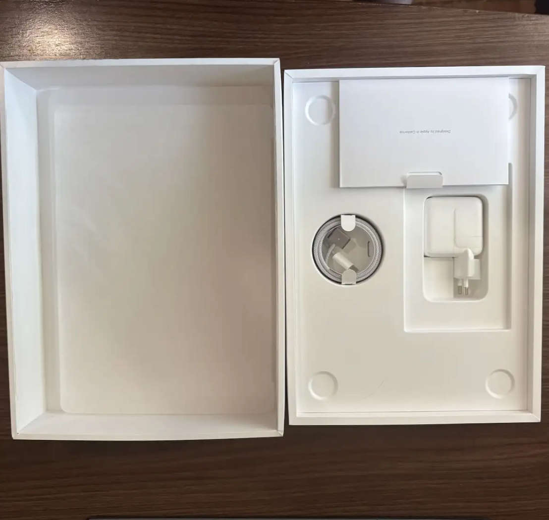 Apple MacBook Air M3 - 16GB RAM, 512GB SSD, 10-Core GPU (Space Grey)  Unboxed, Like New