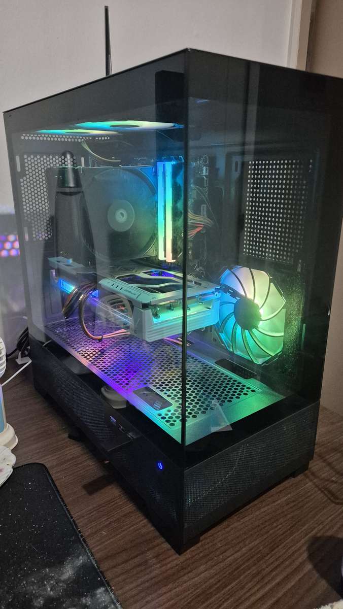 Ryzen 7 7700 | 12GB Intel Arc B580 GPU | 32GB DDR5 6000MHz | 2TB NVMe | High-Performance Gaming PC