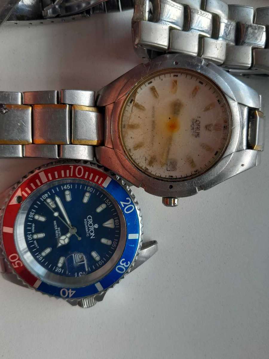 Mix bunch of watches