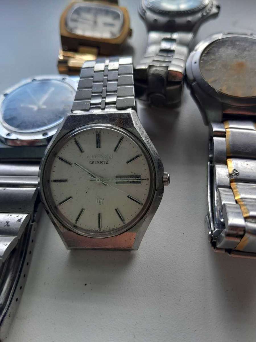 Mix bunch of watches