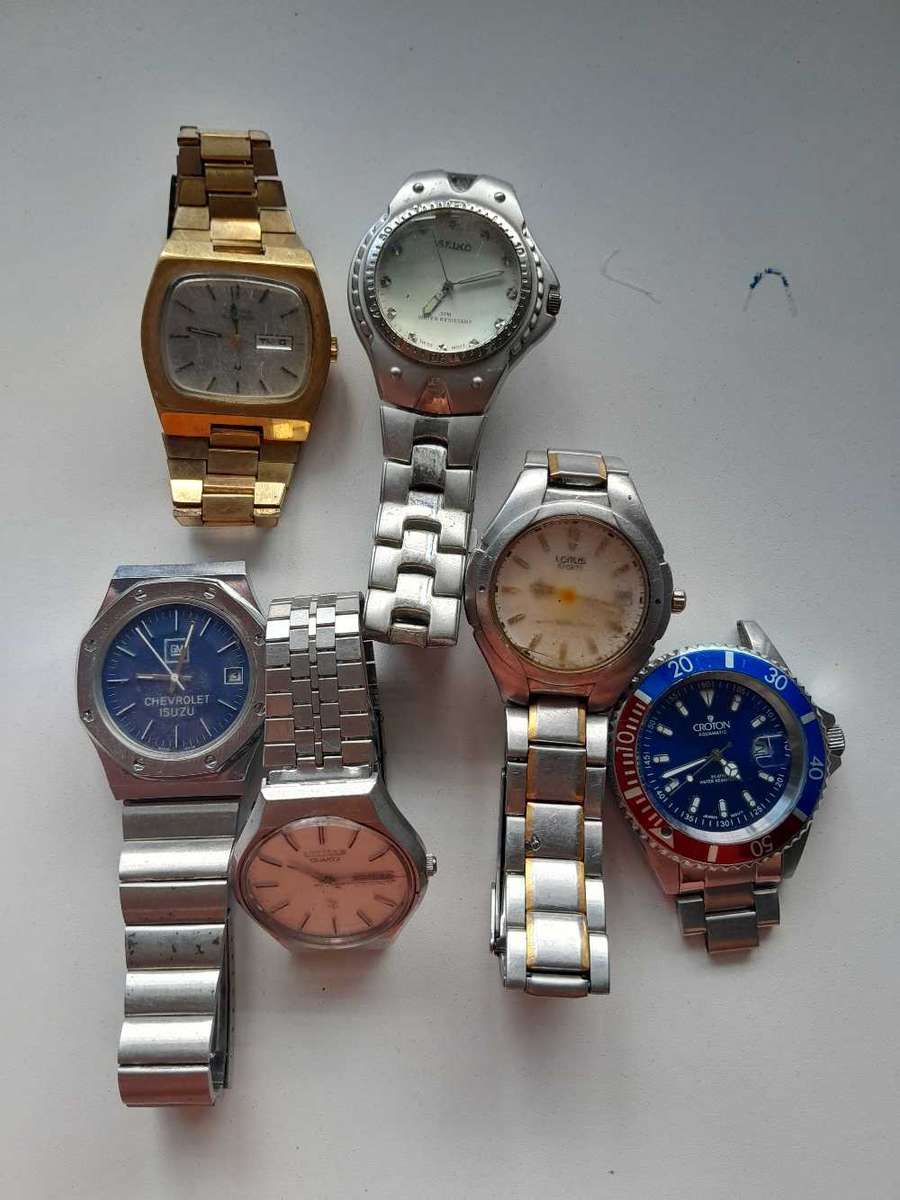 Mix bunch of watches